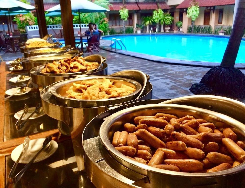 Cakra Kembang Hotel Kejayan Εξωτερικό φωτογραφία