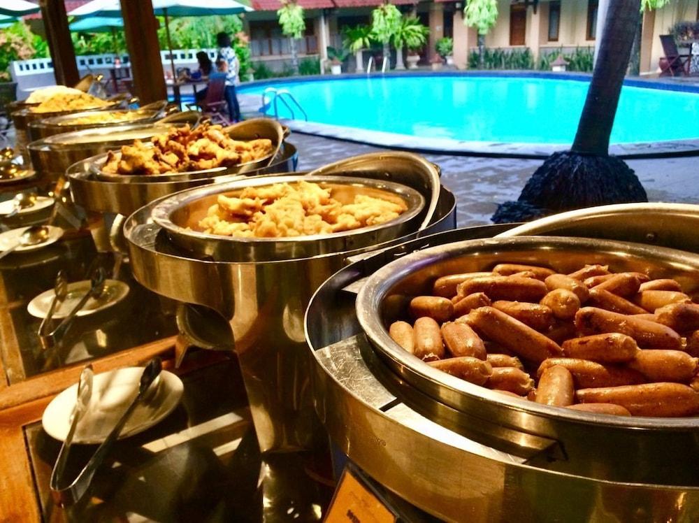 Cakra Kembang Hotel Kejayan Εξωτερικό φωτογραφία