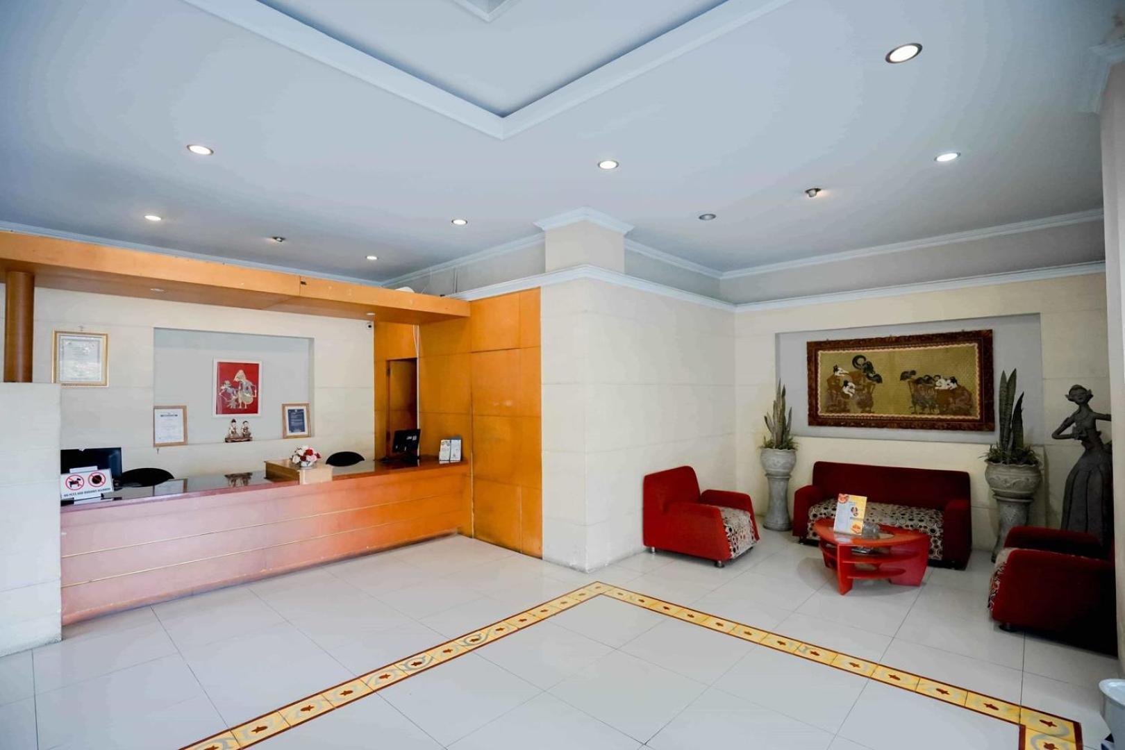 Cakra Kembang Hotel Kejayan Εξωτερικό φωτογραφία
