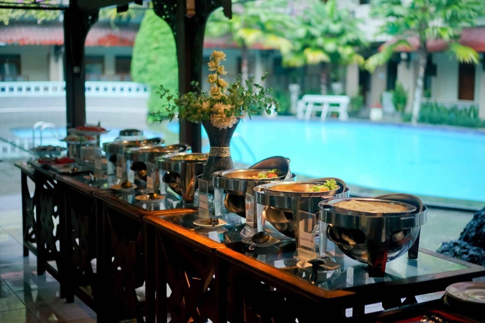 Cakra Kembang Hotel Kejayan Εξωτερικό φωτογραφία