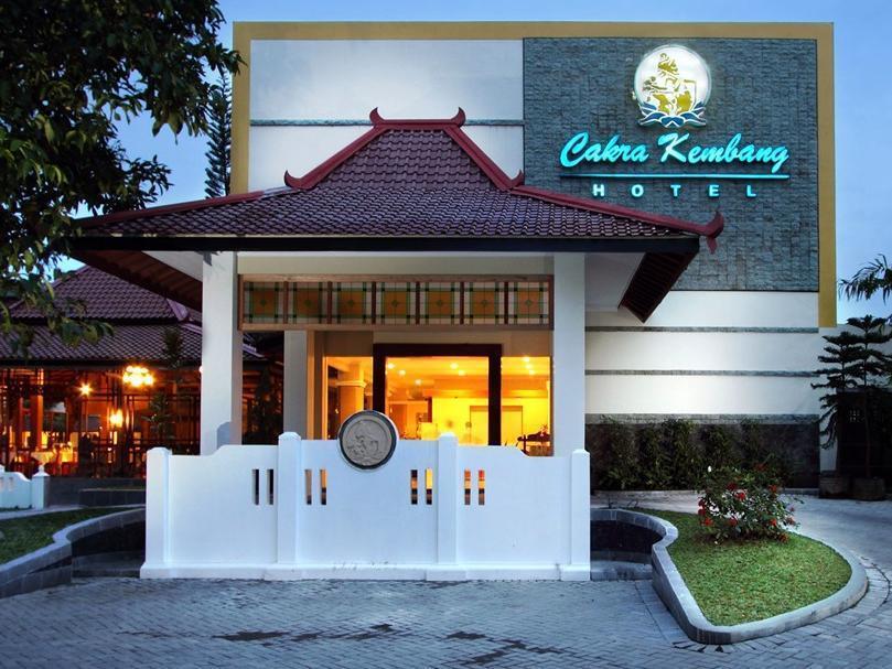Cakra Kembang Hotel Kejayan Εξωτερικό φωτογραφία